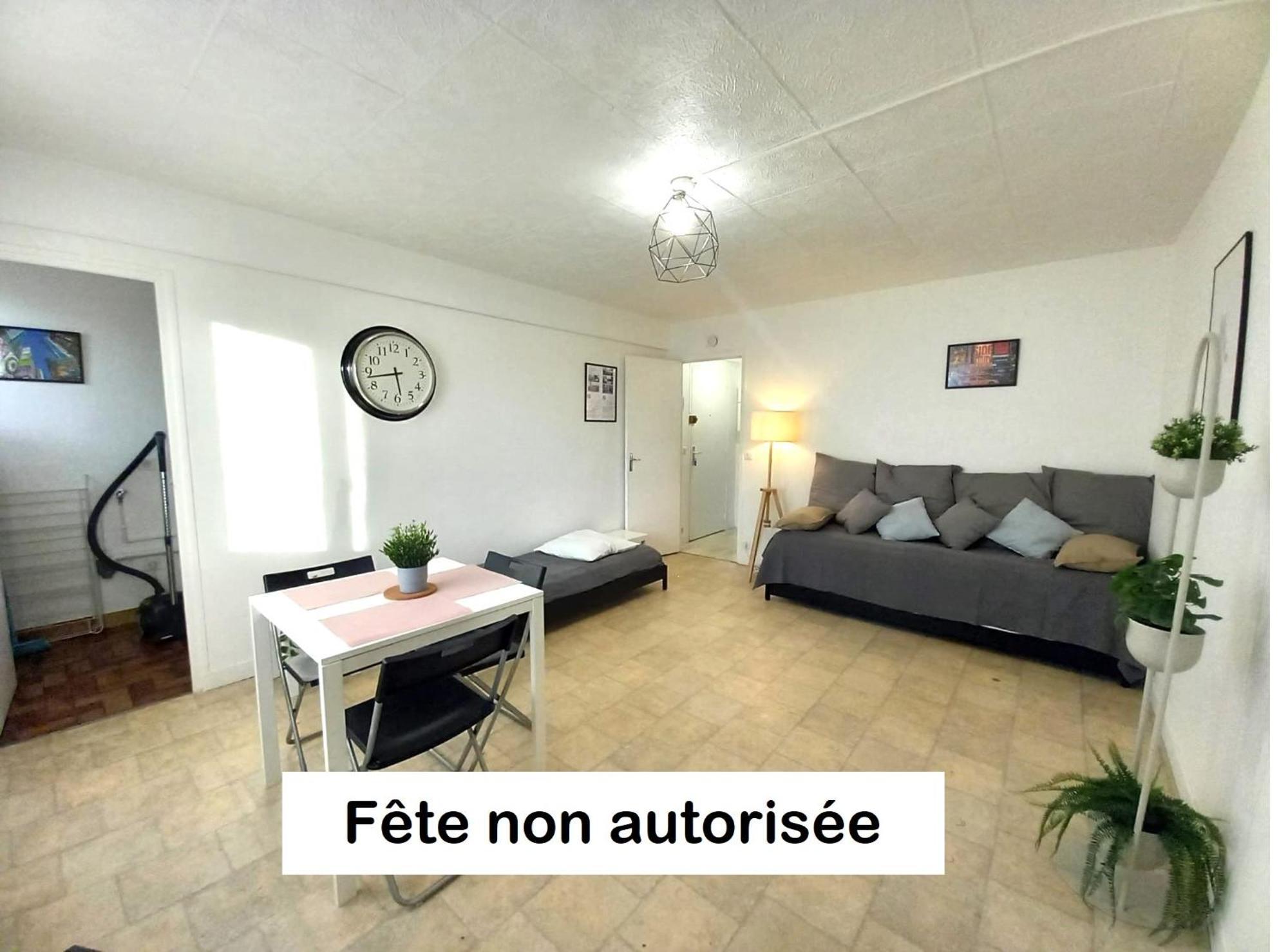 St-Quentin-En-Yvelines Plusieurs Appartements Avec Parking Trappes Δωμάτιο φωτογραφία