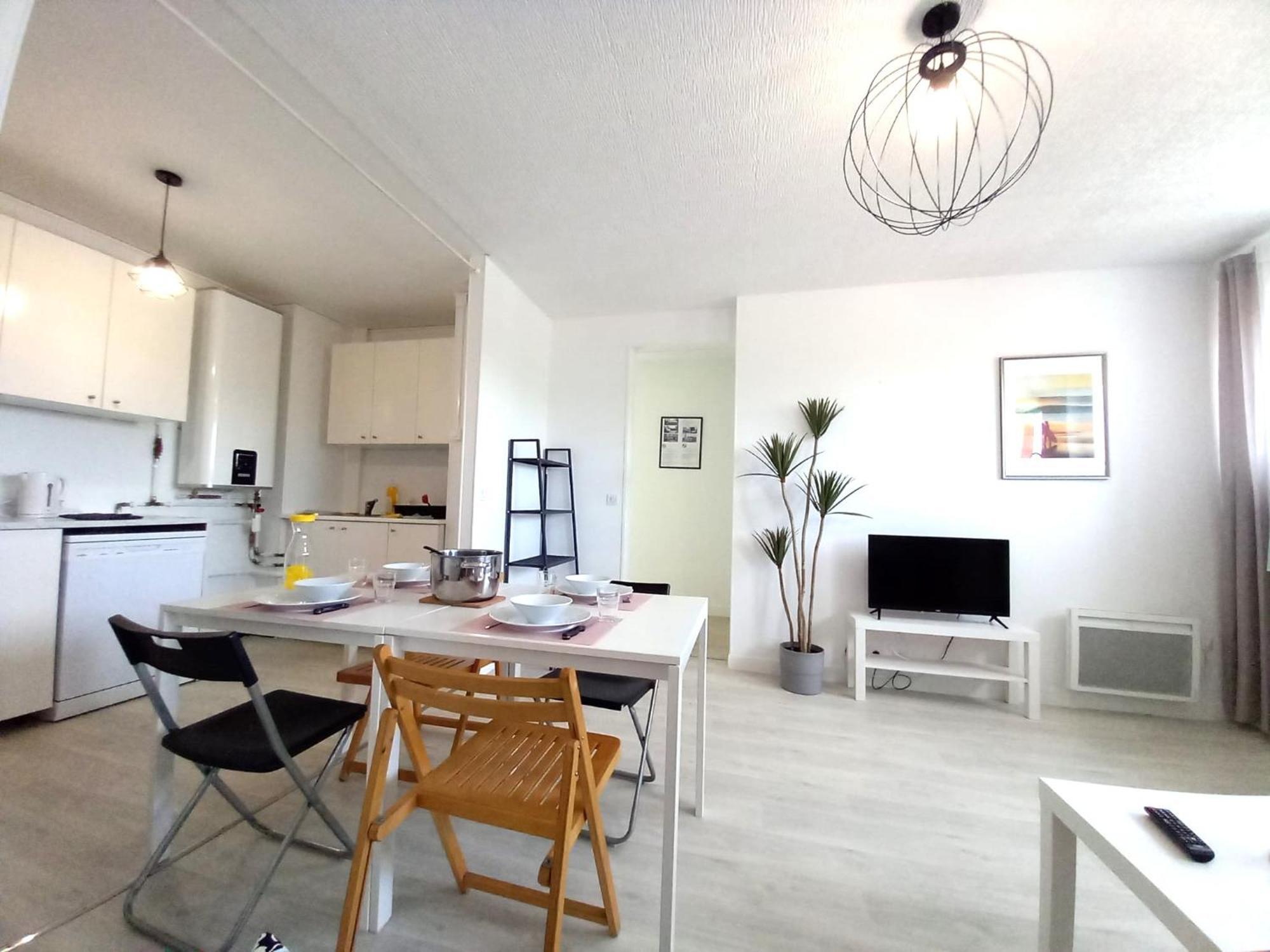 St-Quentin-En-Yvelines Plusieurs Appartements Avec Parking Trappes Δωμάτιο φωτογραφία